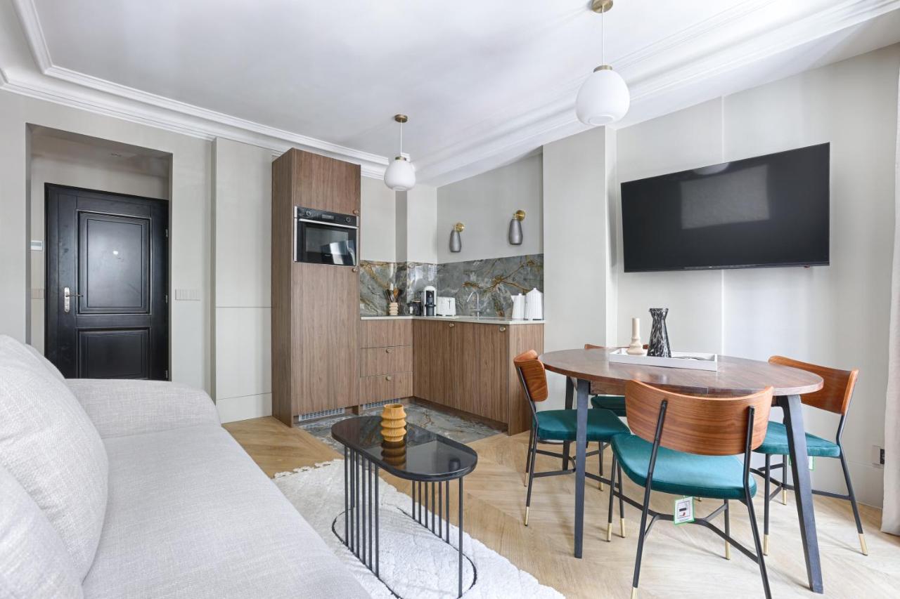 Unique Luxury Parisian Flat 2Br/6P -Champs Elysees Exterior photo